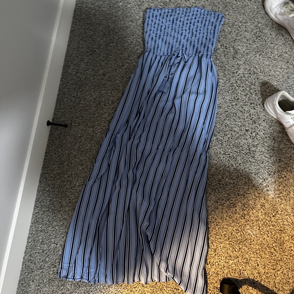 Strapless long summer dress with pockets